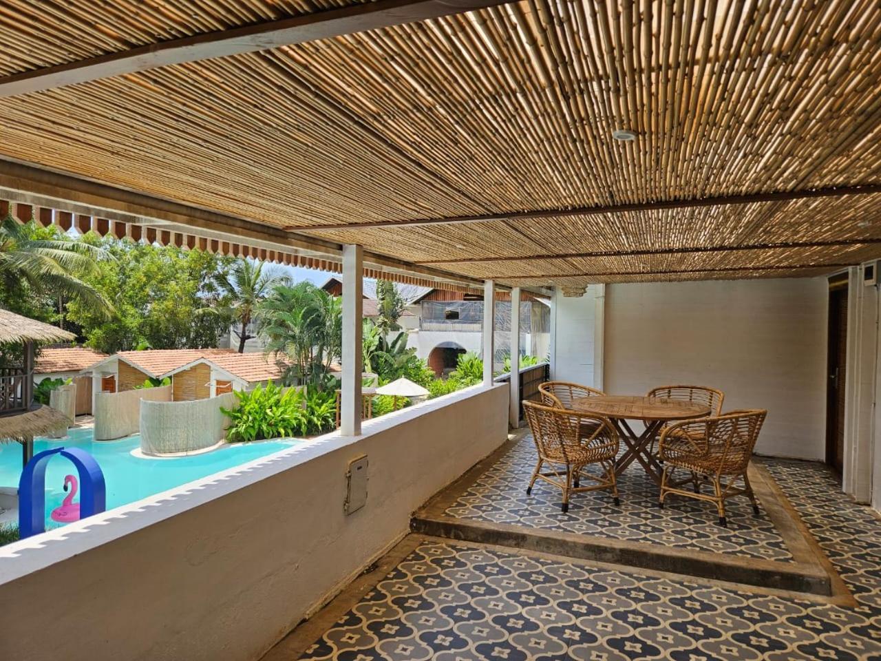Azora By Ayatana, Goa Hotel Morjim Exterior photo