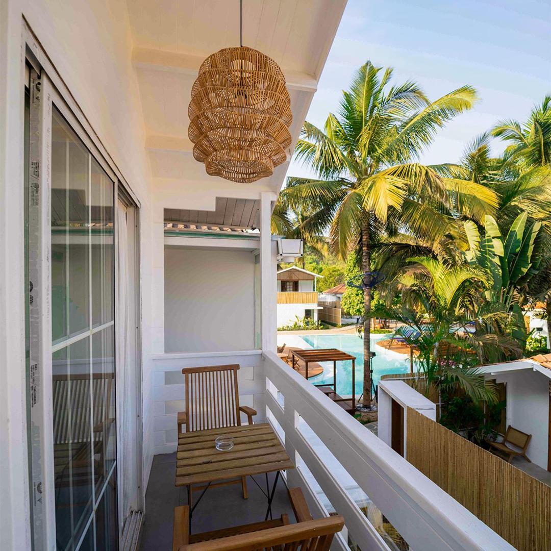 Azora By Ayatana, Goa Hotel Morjim Exterior photo