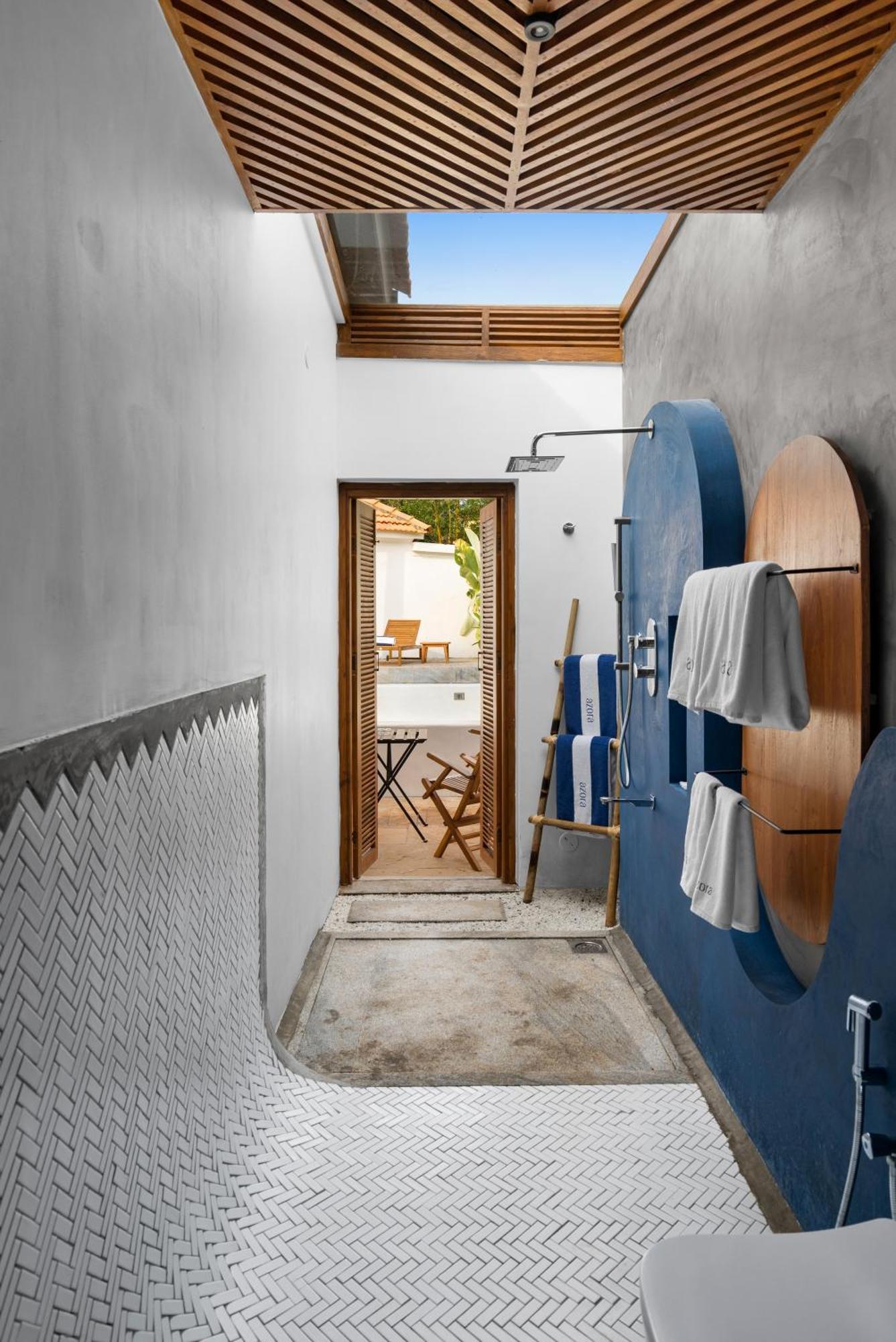 Azora By Ayatana, Goa Hotel Morjim Exterior photo
