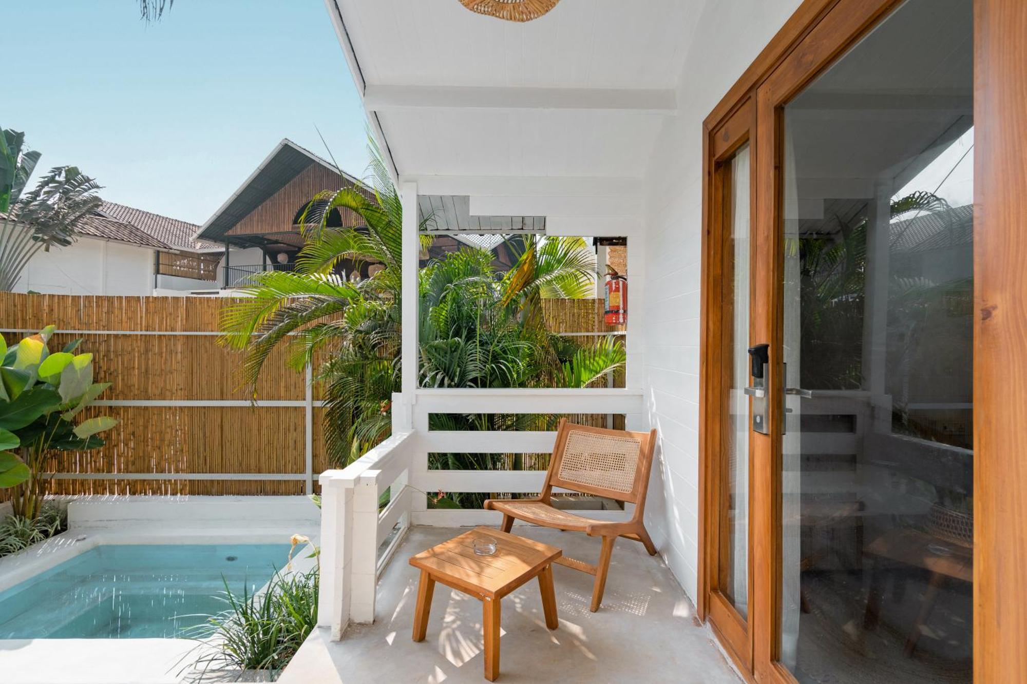 Azora By Ayatana, Goa Hotel Morjim Exterior photo